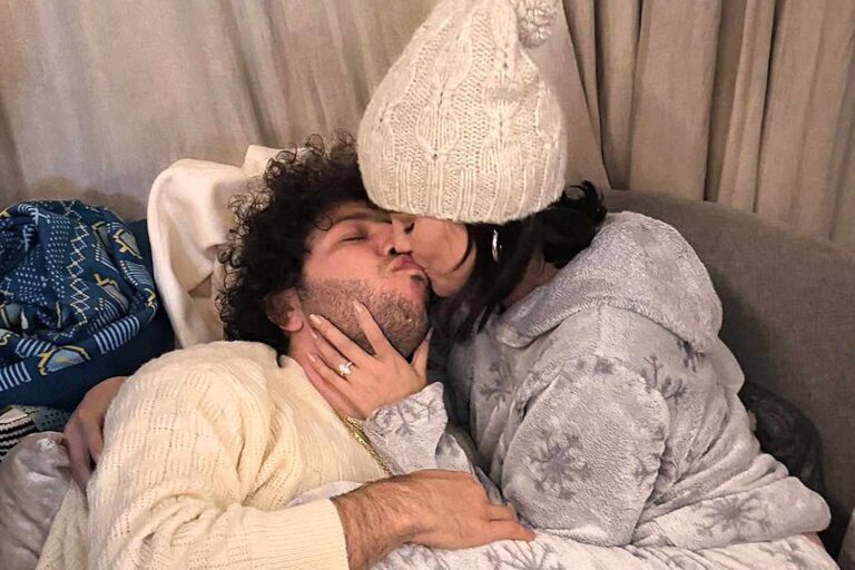 benny blanco selena gomez kissing