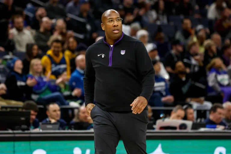 Head coach Mike Brown