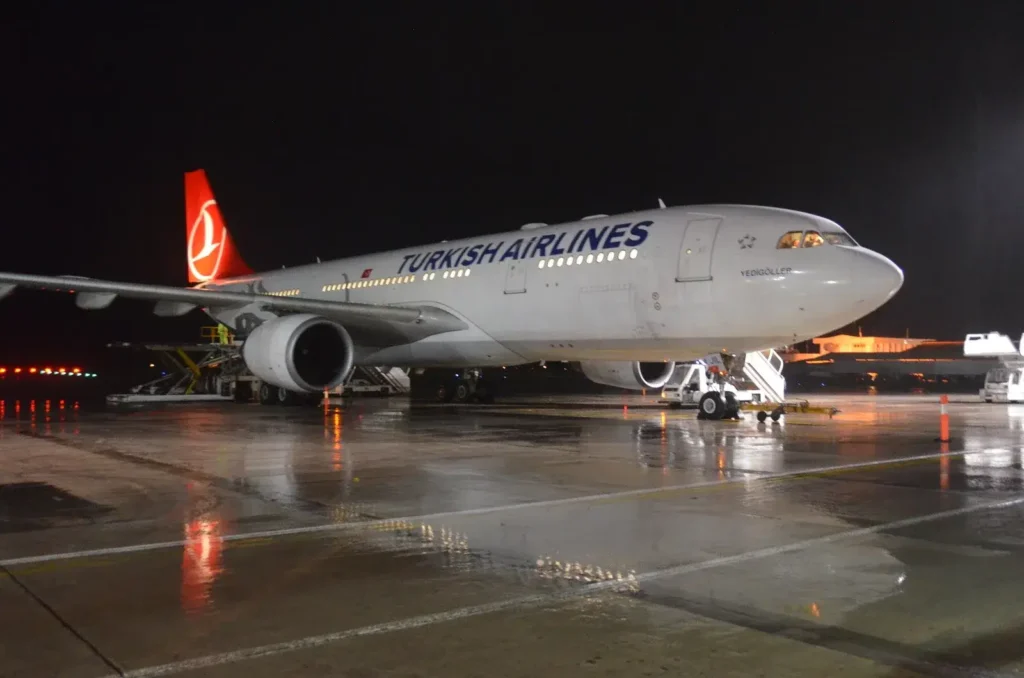 Turkish Airlines Flight TK612 Makes Emergency Landing at Entebbe: UCAA Launches Investigation Turkish Airlines Airbus A330 300