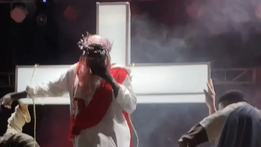 Alien Skin Sparks Outrage with Shocking ‘Jesus’ Entrance at Lugogo Concert—Blasphemy or Art? Alien Skin 4