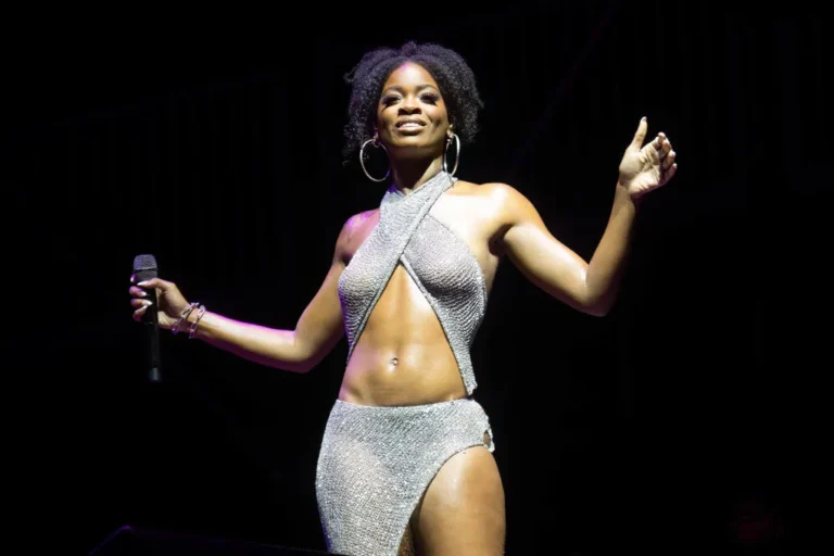 Ari Lennox