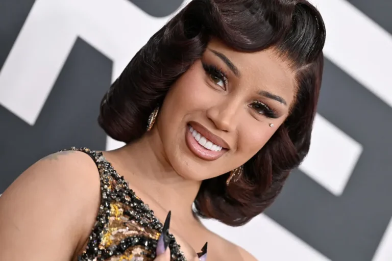 Cardi B 3