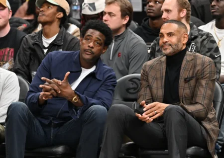 WE BEAT THE DREAM TEAM: The Documentary That Unveils Basketball’s Greatest Scrimmage Chris Webber and Grant Hill