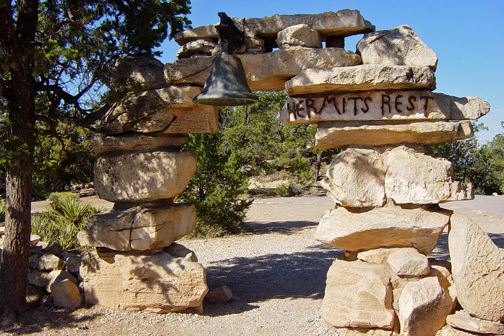 10 Must-Visit Destinations in the U.S. – Breathtaking Places You Can’t Miss! 3 Hermits Rest Grand Canyon 1