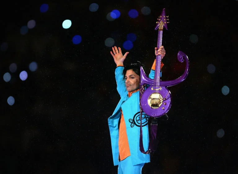 Prince performs during the Pepsi Halftime Show