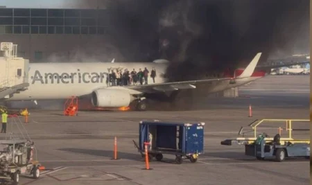 American Airlines passengers forced onto wing