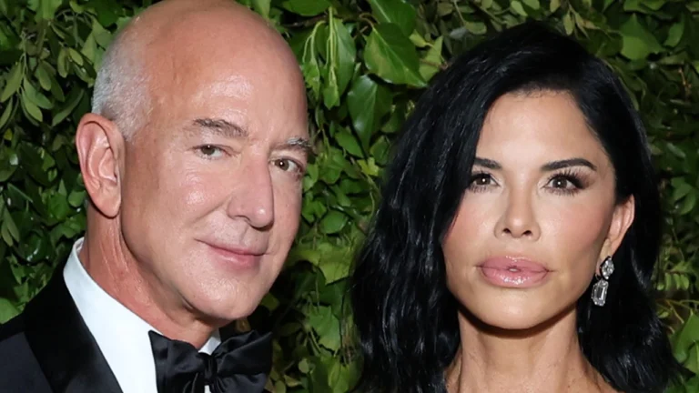 Jeff Bezos and Lauren Sánchez