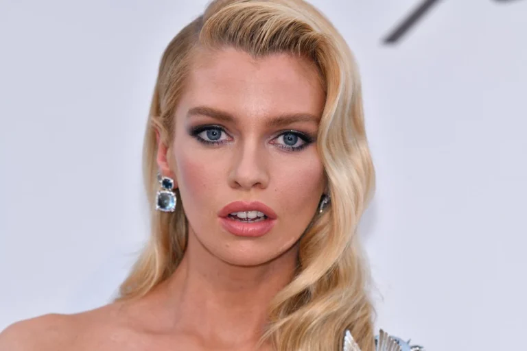 Stella Maxwell