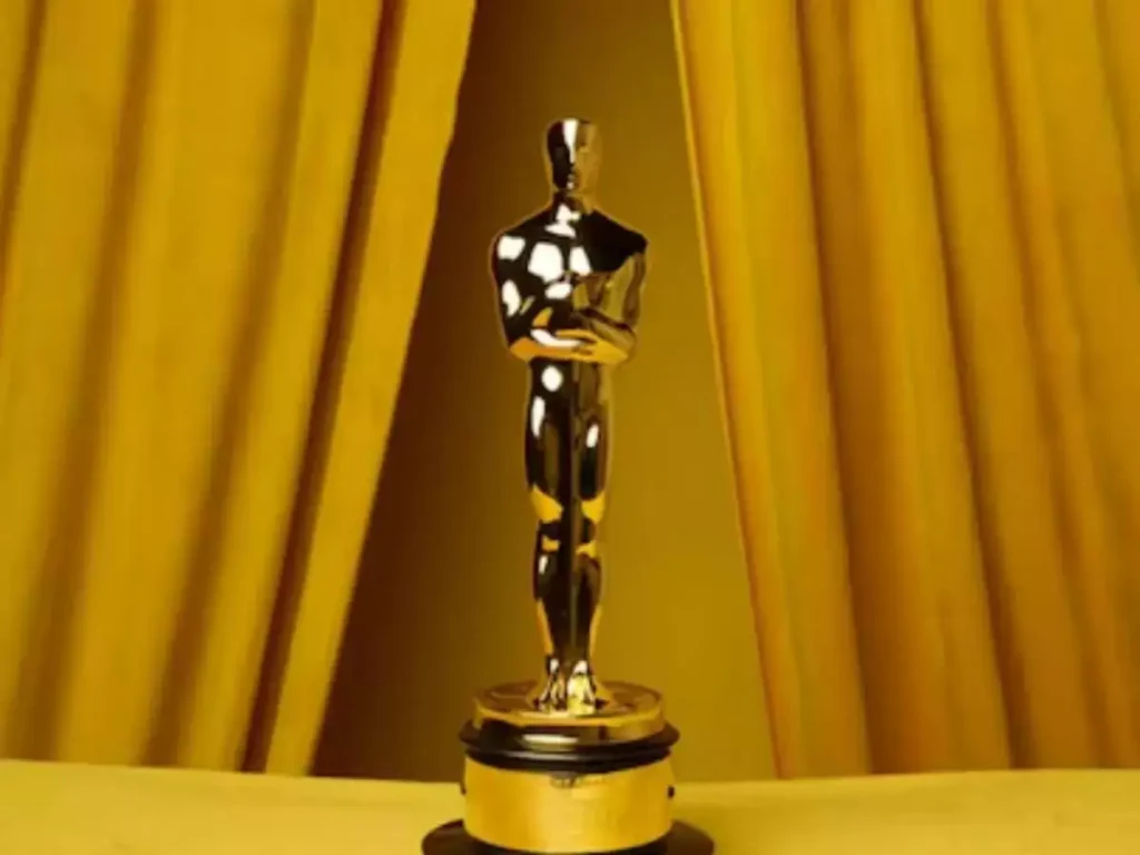 oscar award trophy