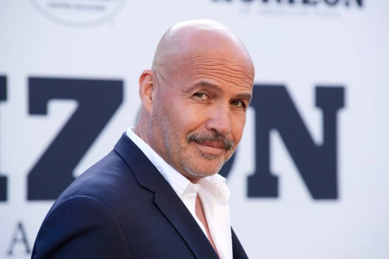 Billy Zane