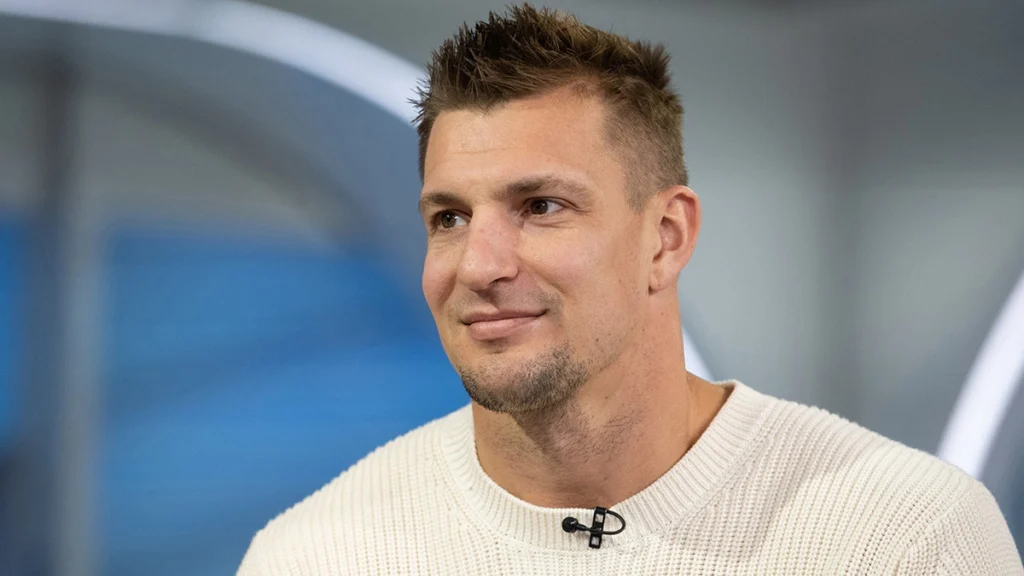 Rob-Gronkowski4