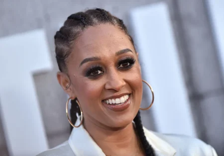 Tia Mowry