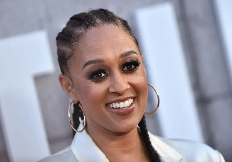 Tia Mowry