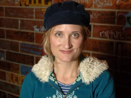 Tragic End for Jill Sobule: Pop Icon Found Dead in House Fire as Investigators Probe Shocking Details of Her Final Moments Jill Sobule 2
