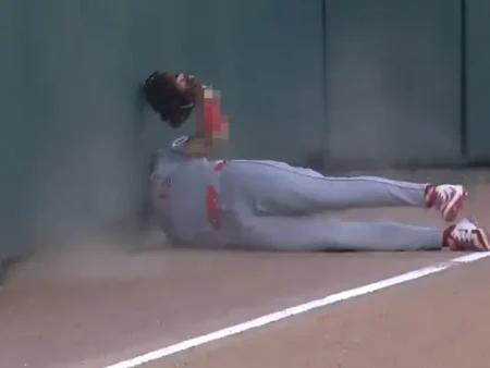Reds Rookie Tyler Callihan Breaks Arm in Brutal Outfield Collision, Out for Months Tyler Callihan