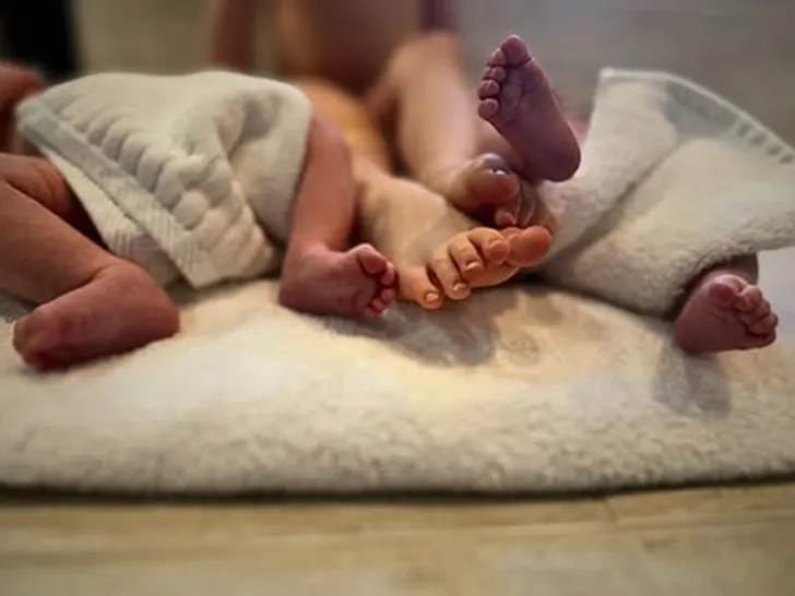 Amber Heard Welcomes Twins, Agnes and Ocean: "My Family Is Complete" 1 amber heard twins