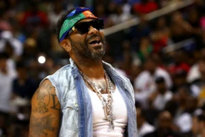 Jim Jones Claps Back at “Midlife Crisis” Claims, Shows Off Teen-Approved Style Jim Jones