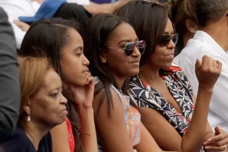 (L-R) Marian Robinson, Malia Obama, Sasha Obama and first lady Michelle Obama