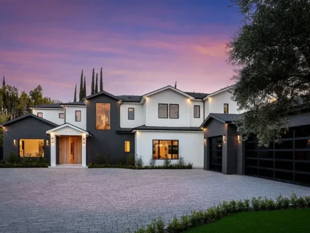 Nick & Vanessa Lachey List 7 4M Dream Home in Encin