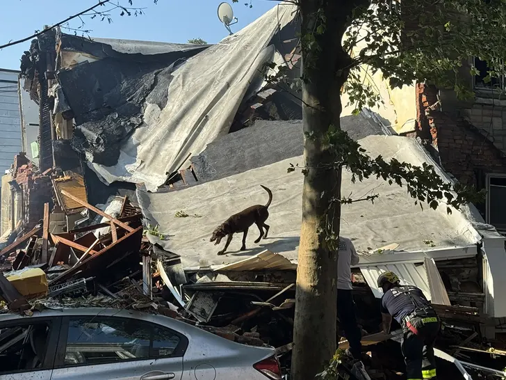 Deadly House Explosion Rocks Philadelphia Neighborhood 2 Philadelphia Explosion 2