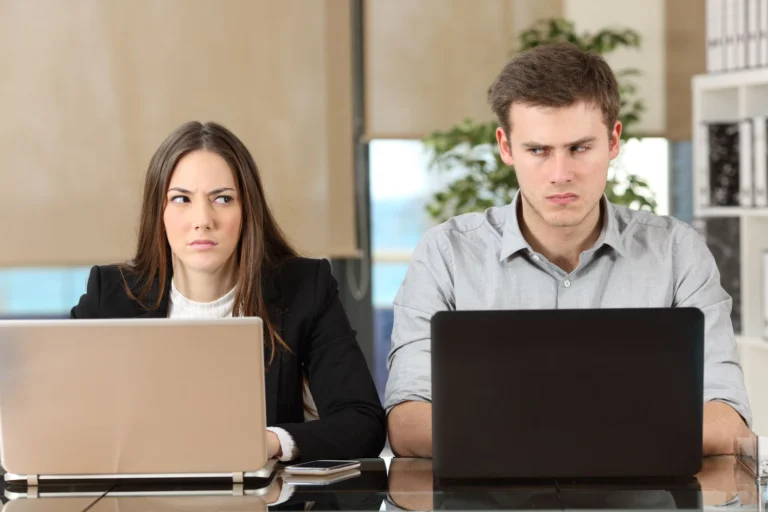 how to deal with a toxic work environment