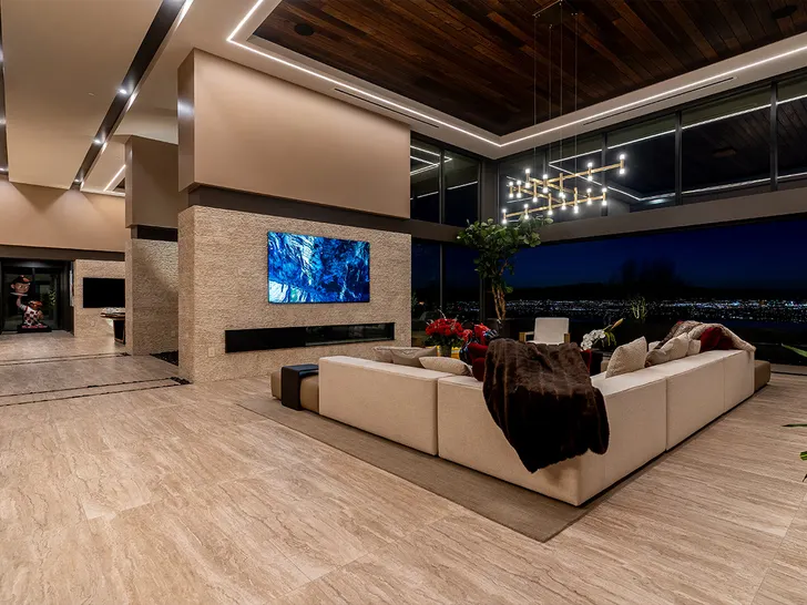 Oscar De La Hoya Lists Lavish Vegas Mansion for $19.5M — Pop Art, Panoramic Views & a Pool Fit for a Champ 1 inside