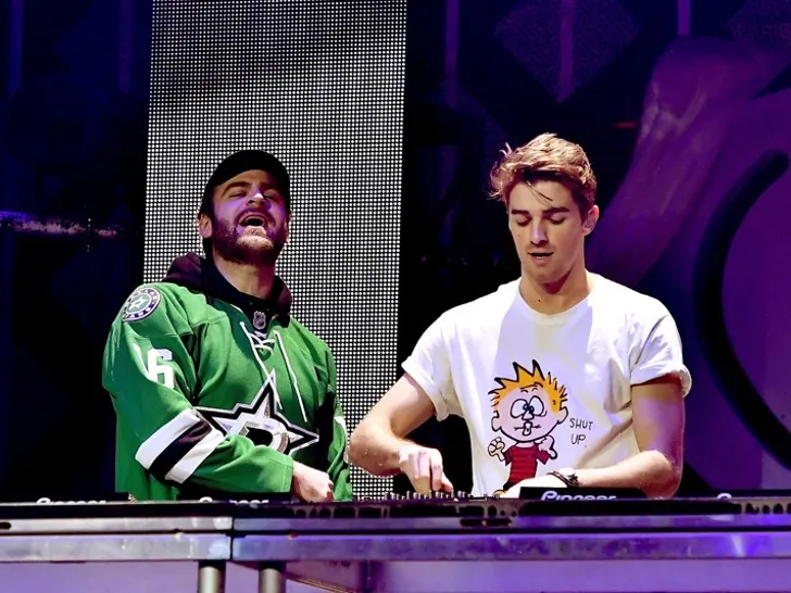 Chainsmokers Performance