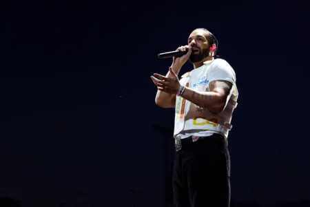 Drake Sparks Backlash With “Free Tory” Comment Online Drake