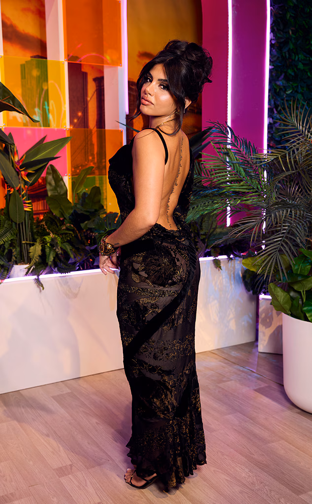 Love Island’s Huda Mustafa Turns 25 With Stunning Birthday Pics! 1 Huda Mustafa