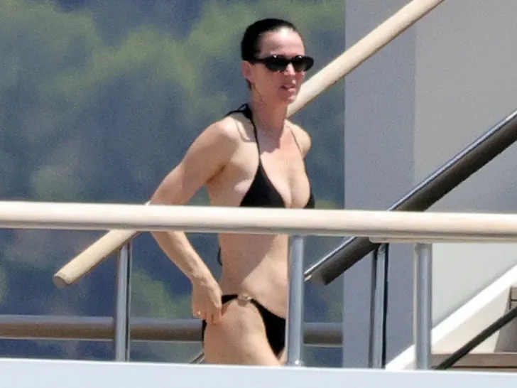 Katy Perry Stuns in Black Bikini