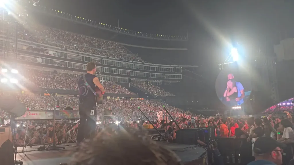 Chris Martin Trolls Fans With Hilarious Kiss Cam Proposal 1 Martin went viral this week after his kiss cam captured two people allegedly entangled in an affair