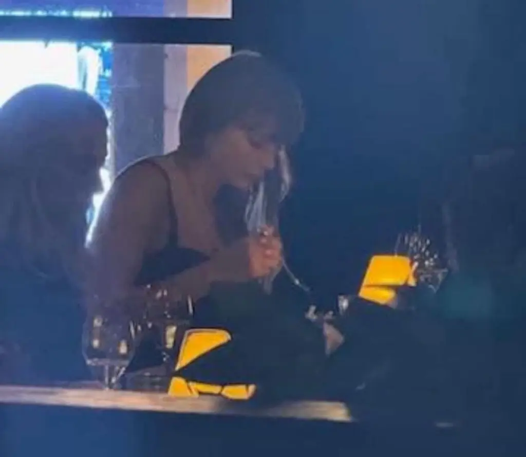 Photos shared online Saturday showed the Grammy winner looking relaxed as she enjoyed her meal