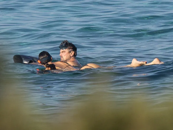 Leonardo DiCaprio & Vittoria Ceretti Soak Up Sun on Luxury Yacht 1 Seas the Day