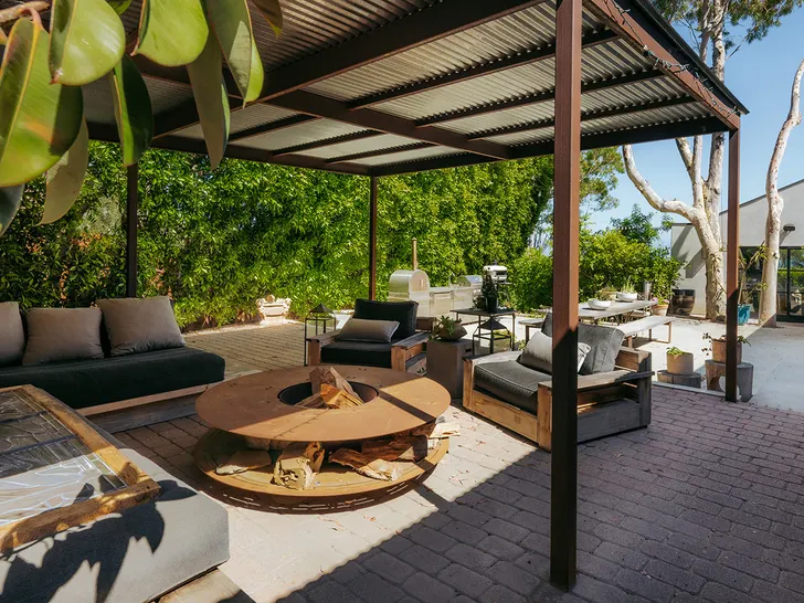 Shannen Doherty’s Malibu Home Hits Market for $9.45m in