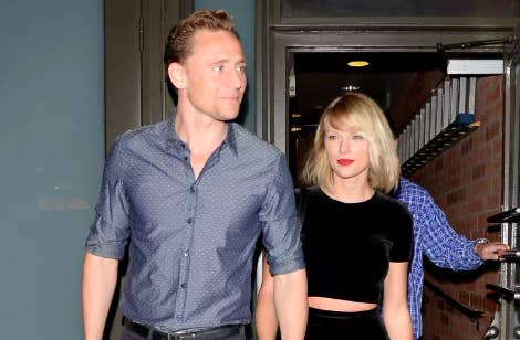 Tom Hiddleston Shuts Down Awkward Taylor Swift Question Tom Hiddleston Taylor Swift