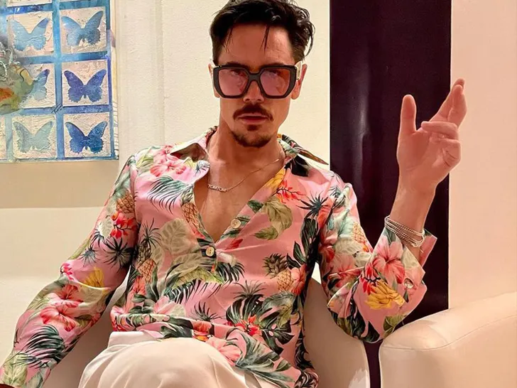 Simon Cowell Torches Tom Sandoval on ‘AGT’ — Fans Gag at Brutal Buzz 1 Tom Sandoval