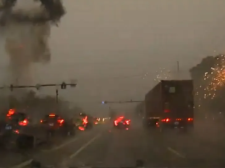 Wild Lightning Strike