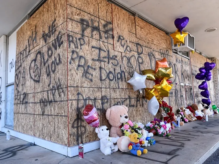 Young Dolph Memorial At Makedas