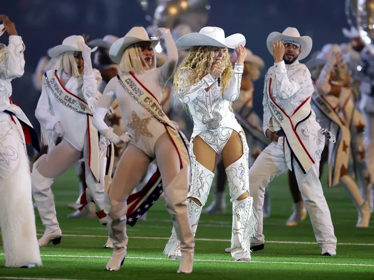 beyonce xmas half show