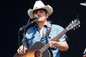 Bryan Martin Dragged Off Stage After Drunken Meltdown Bryan Martin