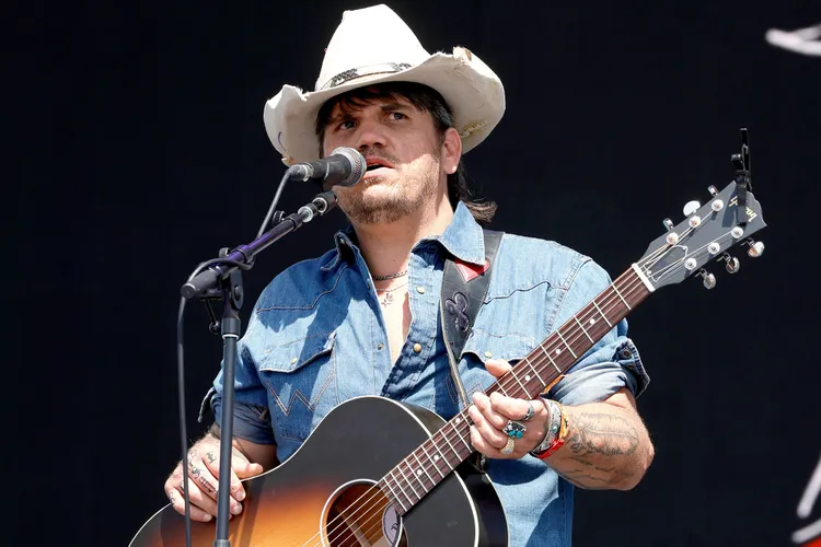 Bryan Martin Dragged Off Stage After Drunken Meltdown Bryan Martin