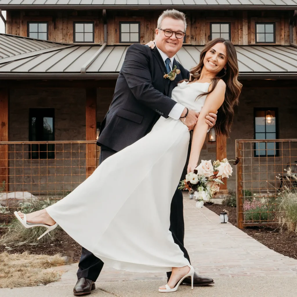 Eric Stonestreet and Lindsay Schweitzer Wedding