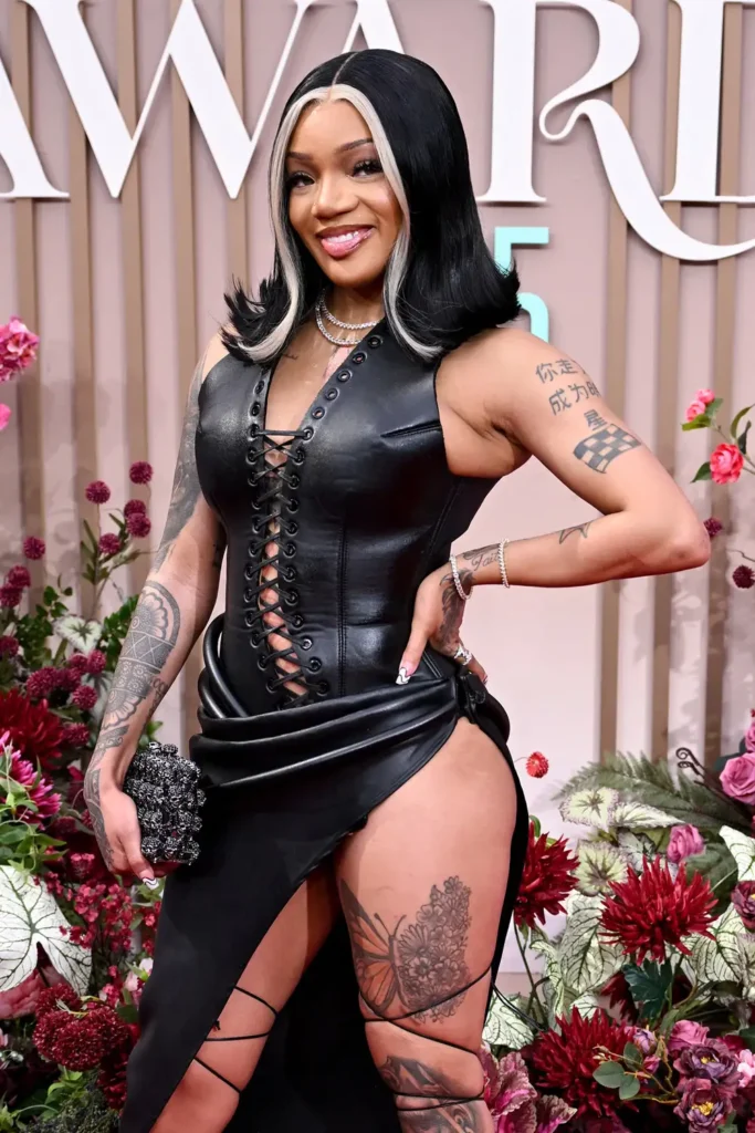 GloRilla and Brandon Ingram Confirm Romance With Sweet Birthday Post 2 GloRilla BET Awards