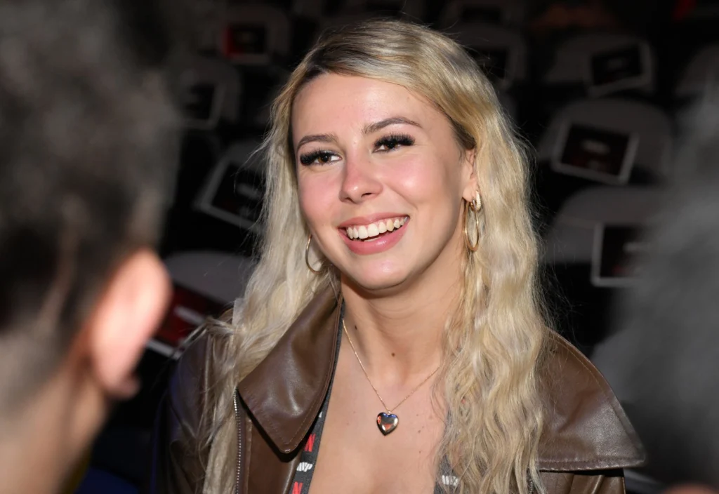 Haliey Welch Reacts to Jalen Carter’s Spit: “Call Me, Eagles!” Haliey Welch