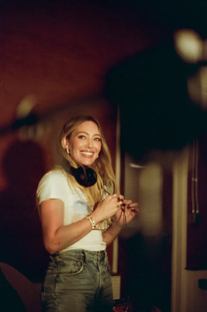 Hilary Duff Is Back With First New Music in Over a Decade 1 Hilary Duff
