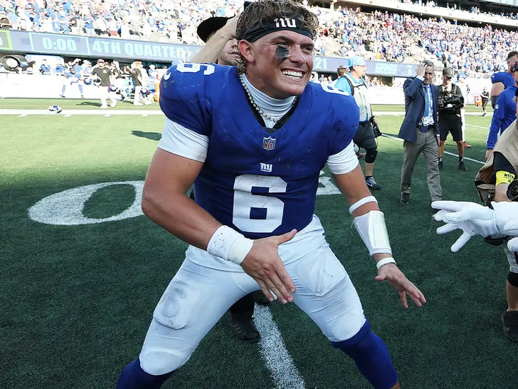 Jaxson Dart’s Giants Jersey Sales Skyrocket After First Start 1 Jaxson Dart Happy After Giants Win
