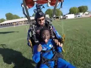 Kai Cenat Takes Fans Skydiving During