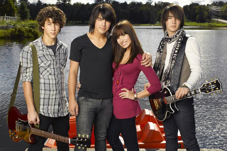 Nick Jonas, Joe Jonas, Demi Lavato and Kevin Jonas 2008