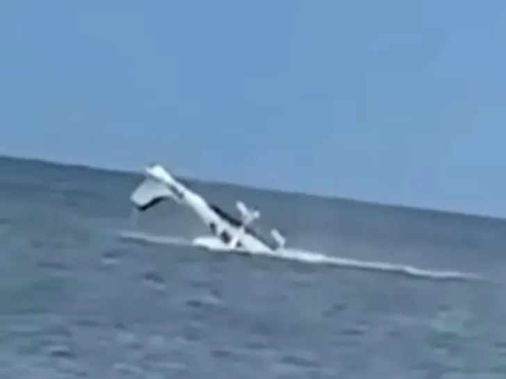 Plane Crashes Into Ocean