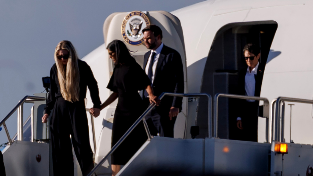 Charlie Kirk’s Casket Flown to Arizona on Air Force Two 3 Second lady Usha Vance holds the hand of Charlie Kirks wife as they deplane Air Force Two
